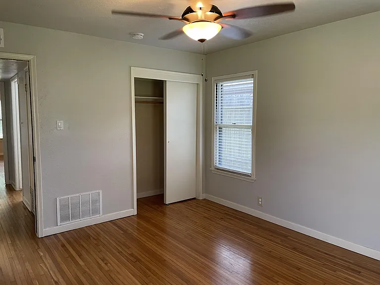 3713 Aransas St — Photo 9