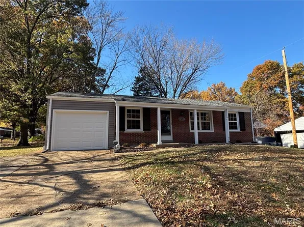 10719 Trask Dr, Saint Louis, MO 63136