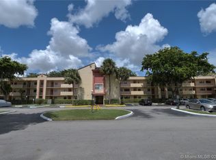 3410 Foxcroft Rd APT 215, Miramar, FL 33025