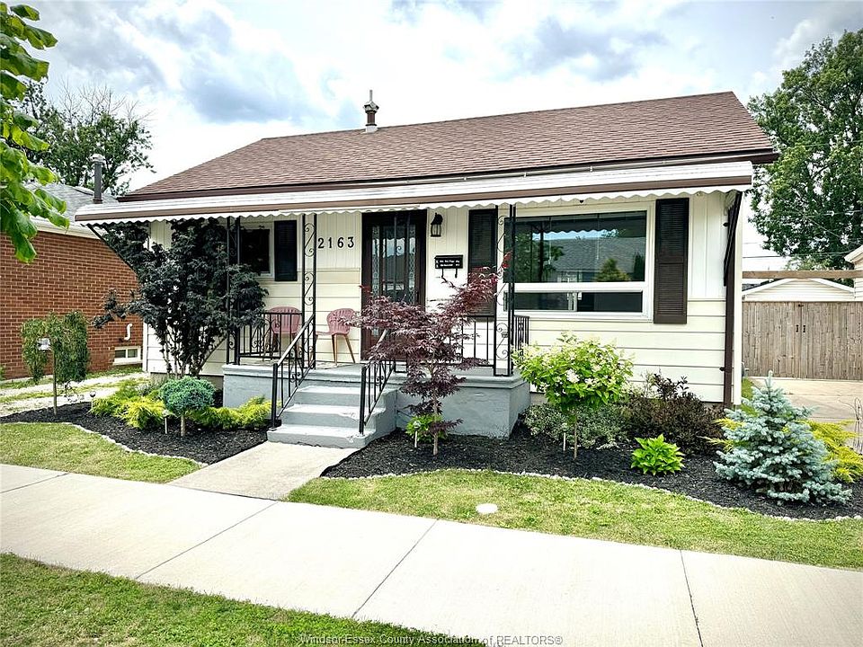 1st image of 2163 Wellesley Ave