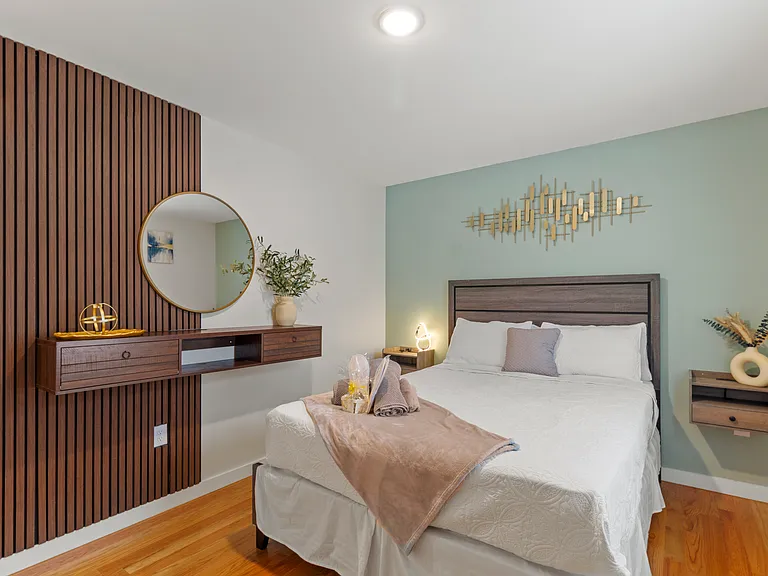 751 Seaport Dr #2 — Photo 12