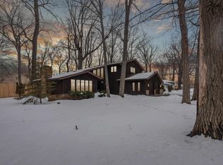 2920 S Carpenter St, Appleton, WI 54915