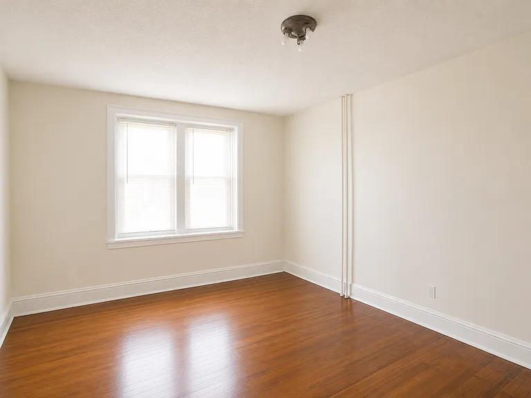 8418-8424 Germantown Ave — Photo 7