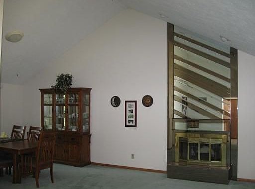 LR/DR with Fireplace and vaulted ceiling