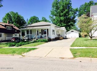 917 5th Ave, Lake Odessa, MI