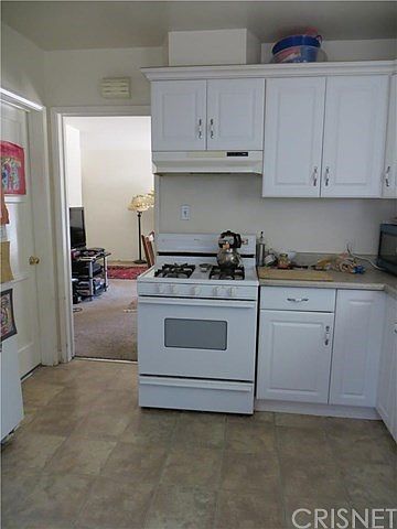 2nd image of 18213 Hatton St