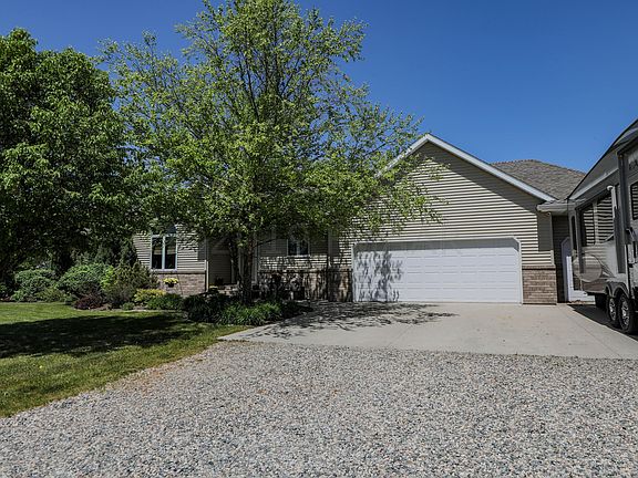 4th image of 217 47th Ave E