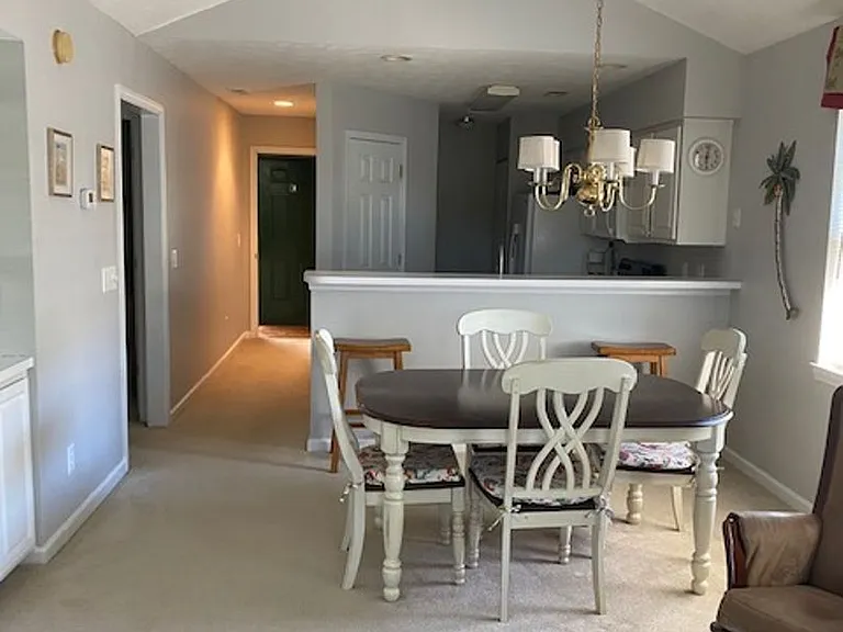 390 Pinehurst Ln #14E — Photo 8