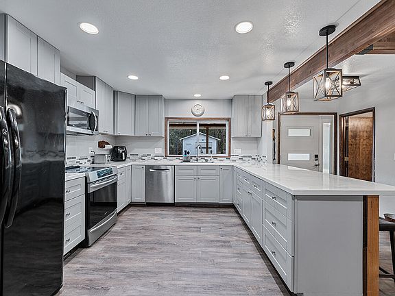 5th image of 2900 Indian Creek Rd