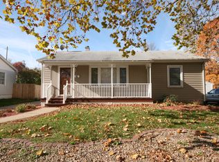 15 2nd South Shores Ave, Decatur, IL 62521