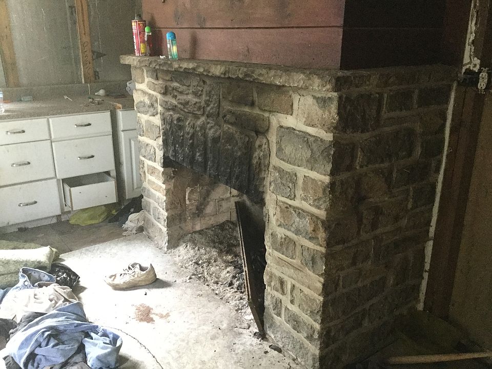 2nd image of 3735 Nine Mile Rd