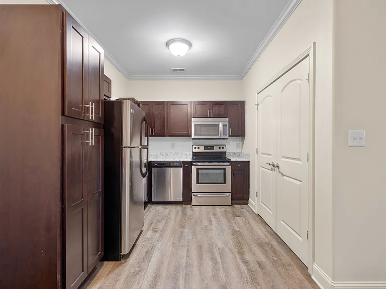 North Pointe — Photo 15