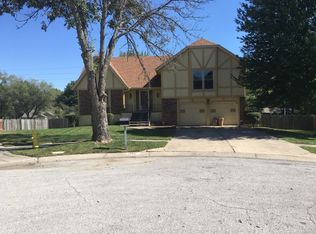 7206 E 131st St, Grandview, MO 64030
