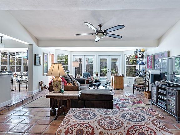 3rd image of 2925 Bougainvillea St