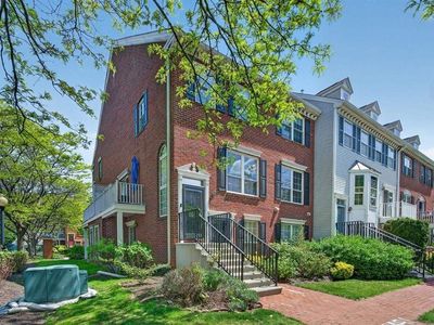 1 Cypress St, Jersey City, NJ, 07305