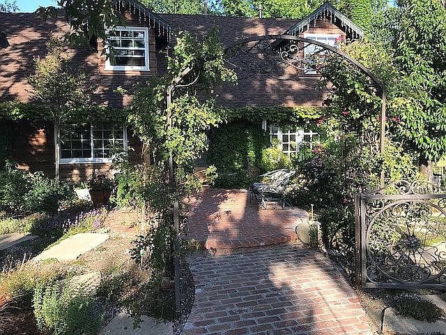 25736 punto de vista calabasas ca 91302