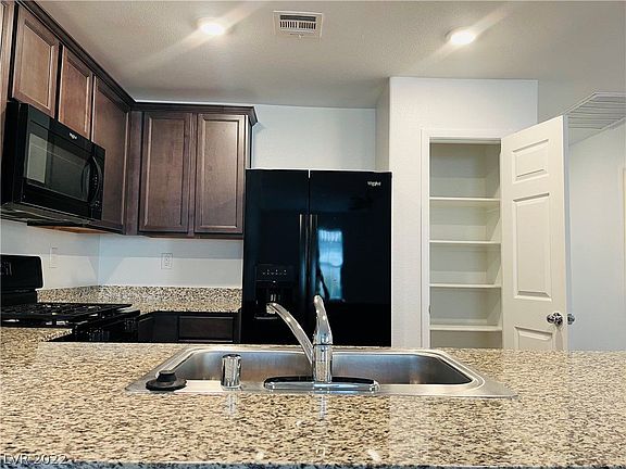 2nd image of 4578 Pencester St