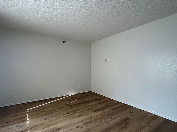 3rd image of 13223 Florwood Ave APT 3