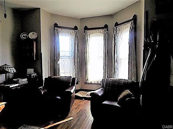 2nd image of 513 N Main St