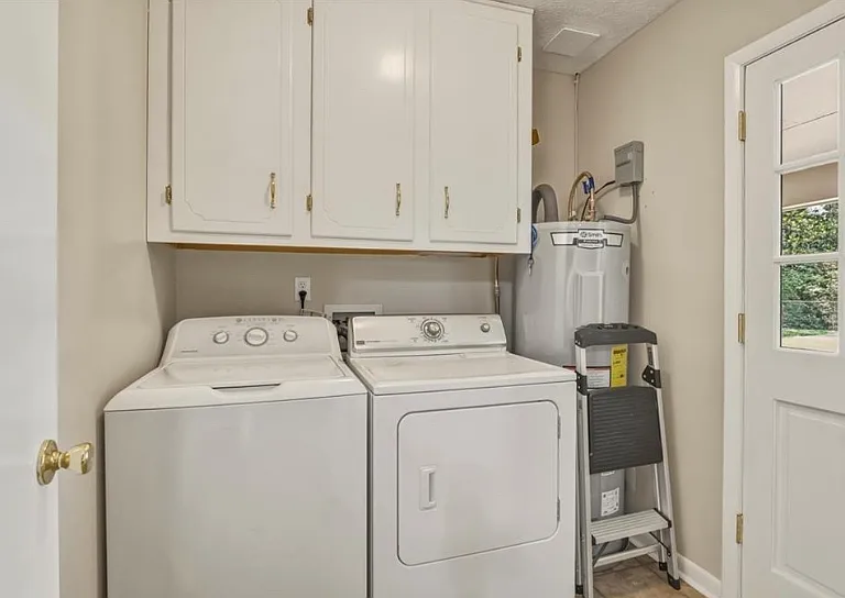 4217 Spring Valley Dr S — Photo 12