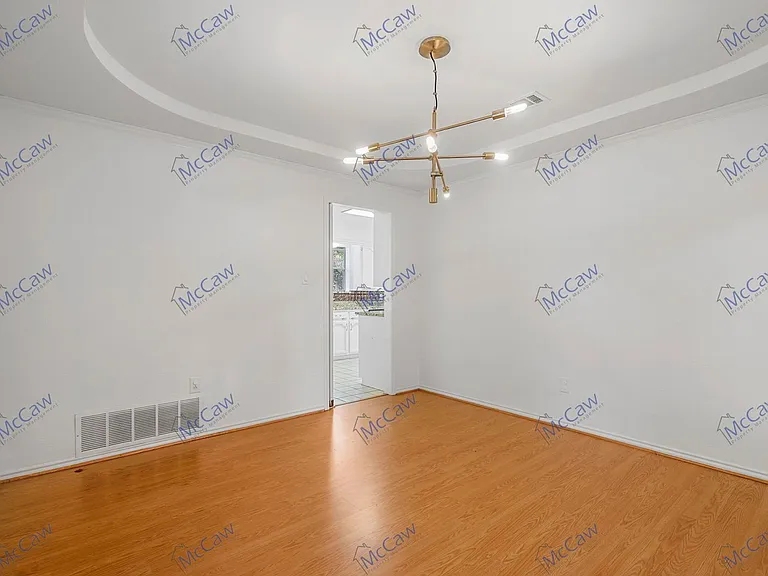 3524 Kelvin Ave — Photo 4