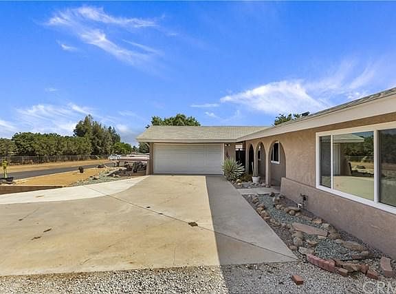 3rd image of 5063 California Ave