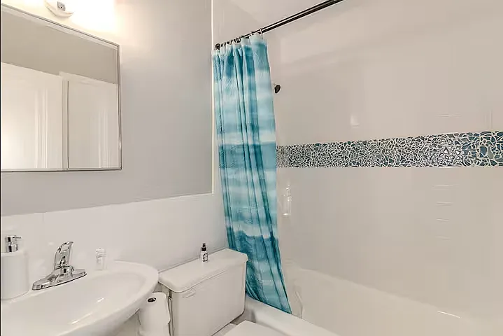2 bed, $1,200 — Photo 3