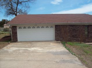 200 Williams St, Ozark, AR 72949