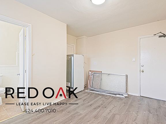 4th image of 615 1/4 N Rossmore Ave #200
