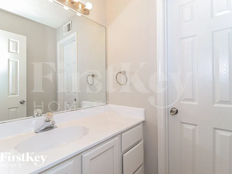 8688 Chimneyrock Blvd — Photo 13