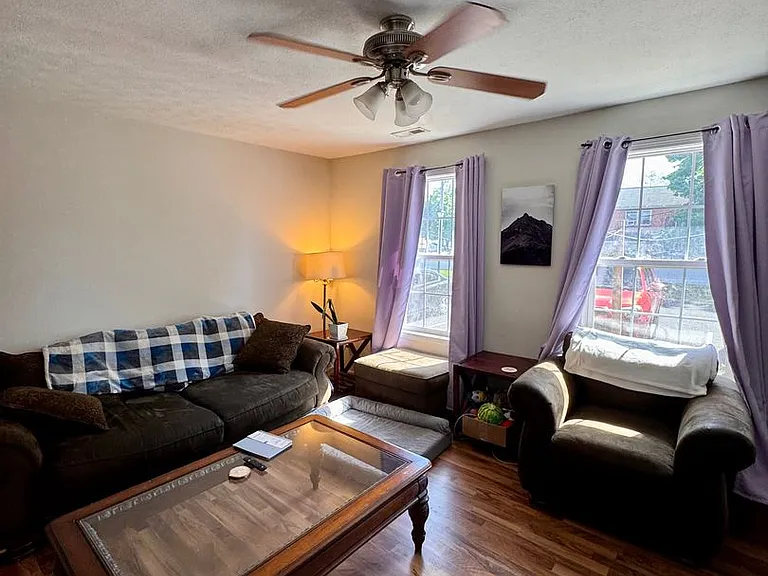 1029 Shenandoah St #108 — Photo 3