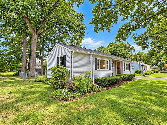2nd image of 129 Pine Knoll Rd