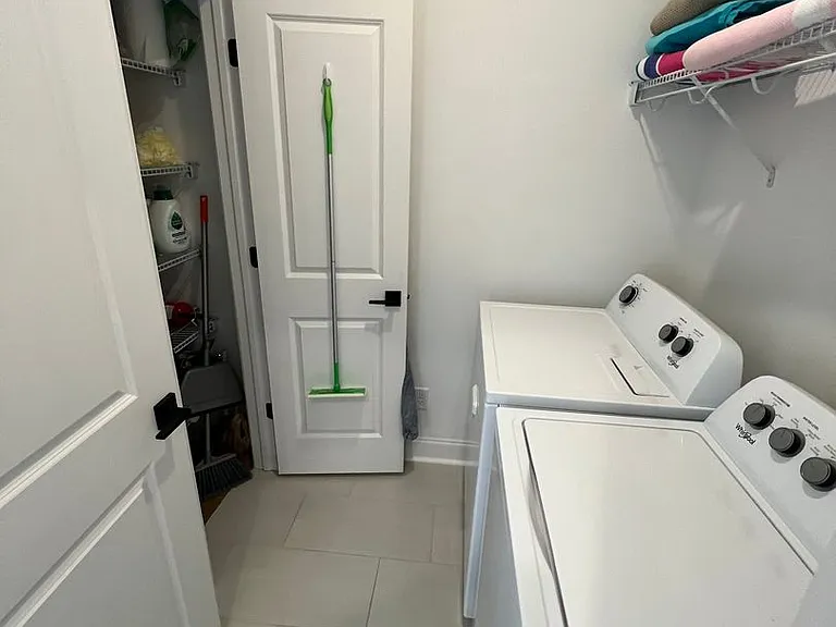 662 Cottage Grove Cir — Photo 15