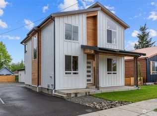 1466 McHugh Ave, Enumclaw, WA 98022