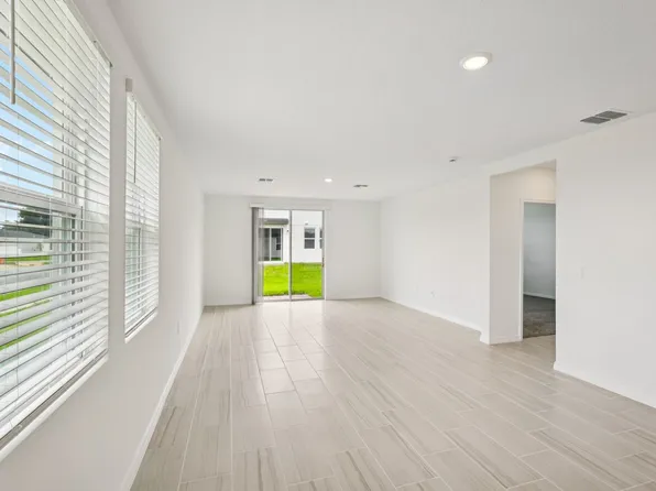 911 Donahue Pass, Lake Hamilton, FL 33844