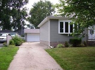 8935 Ohio Pl, Highland, IN 46322