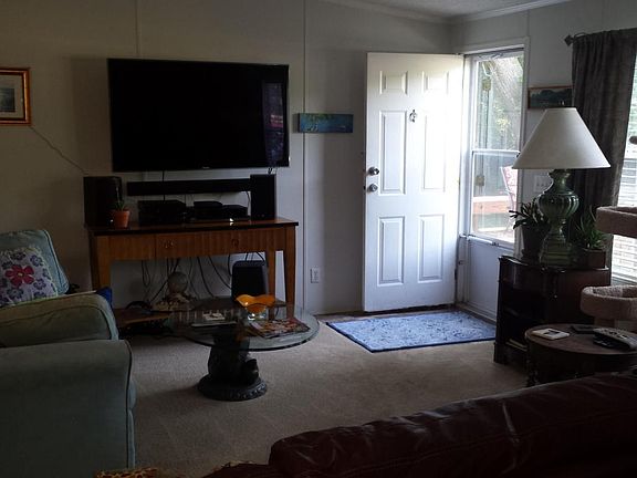 3rd image of 143 Intracoastal Dr