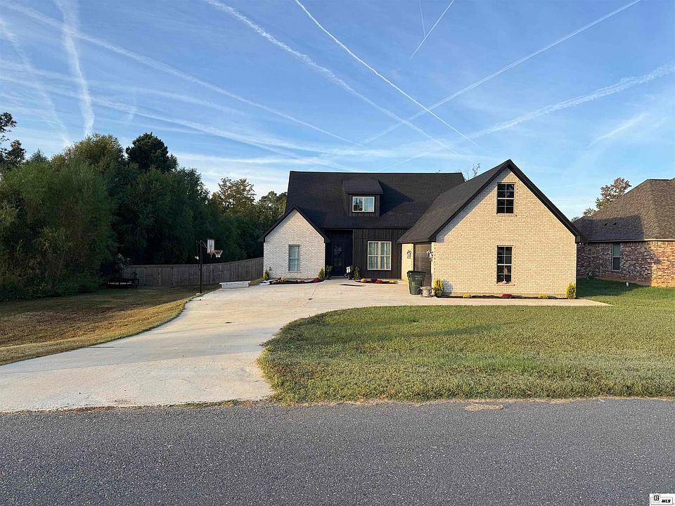 1st image of 173 Oak Alley Dr