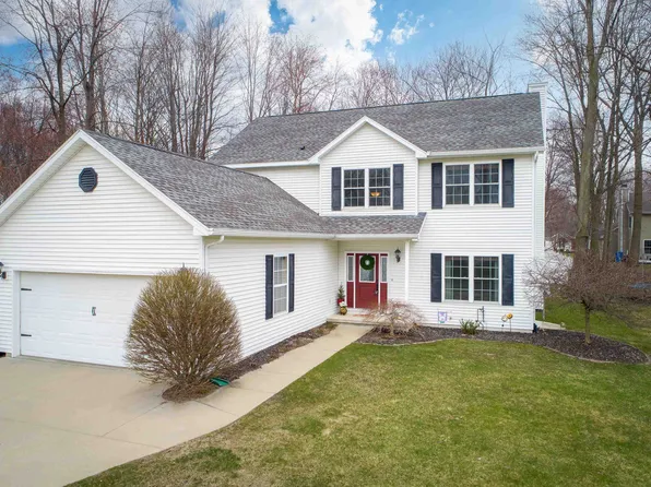 2604 Greenwich Cir, Midland, MI 48642