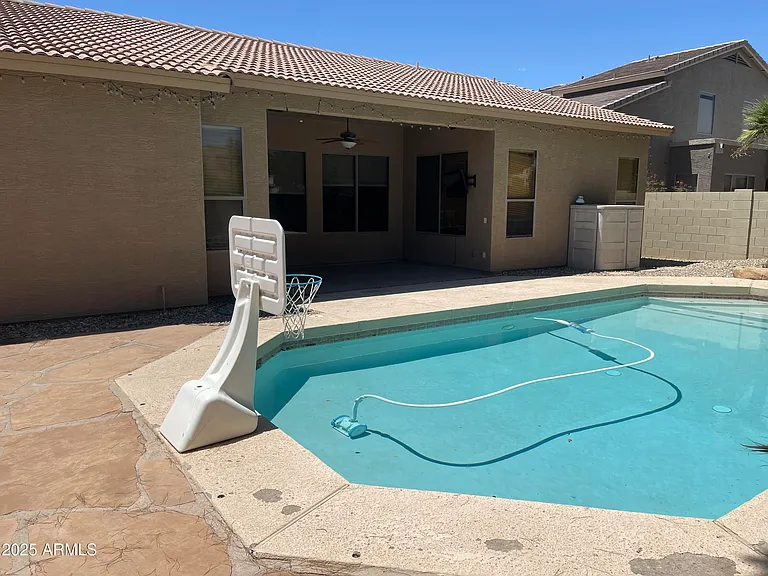 1680 W Saragosa St — Photo 29