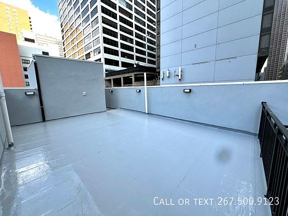 4th image of 24 S 18th St Unit 402