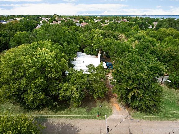 4th image of 763 Carlisle Dr