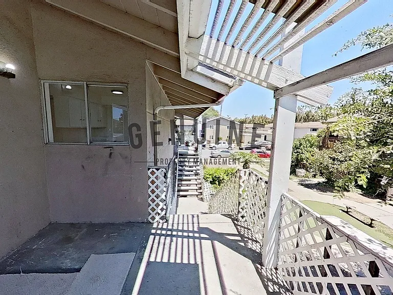 Cameo Ln Four-Plex — Photo 21