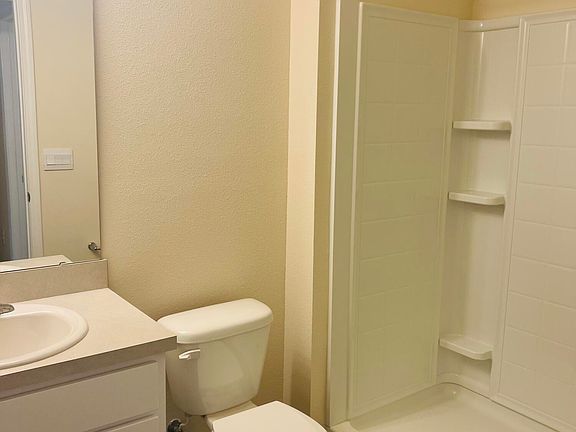 3rd image of 2612 OAK STREAM Drive