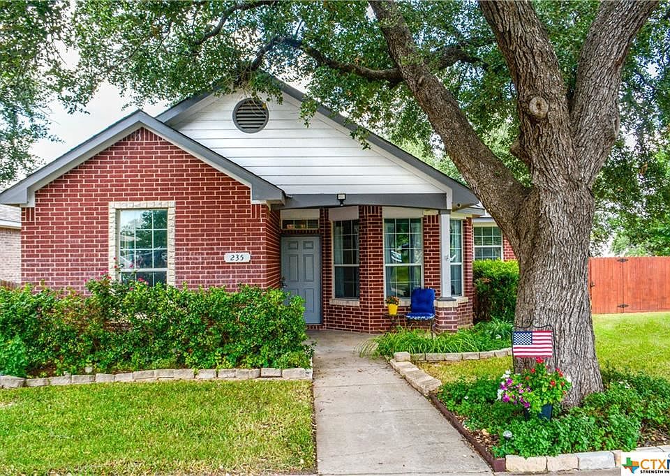 1st image of 235 Village Park Dr