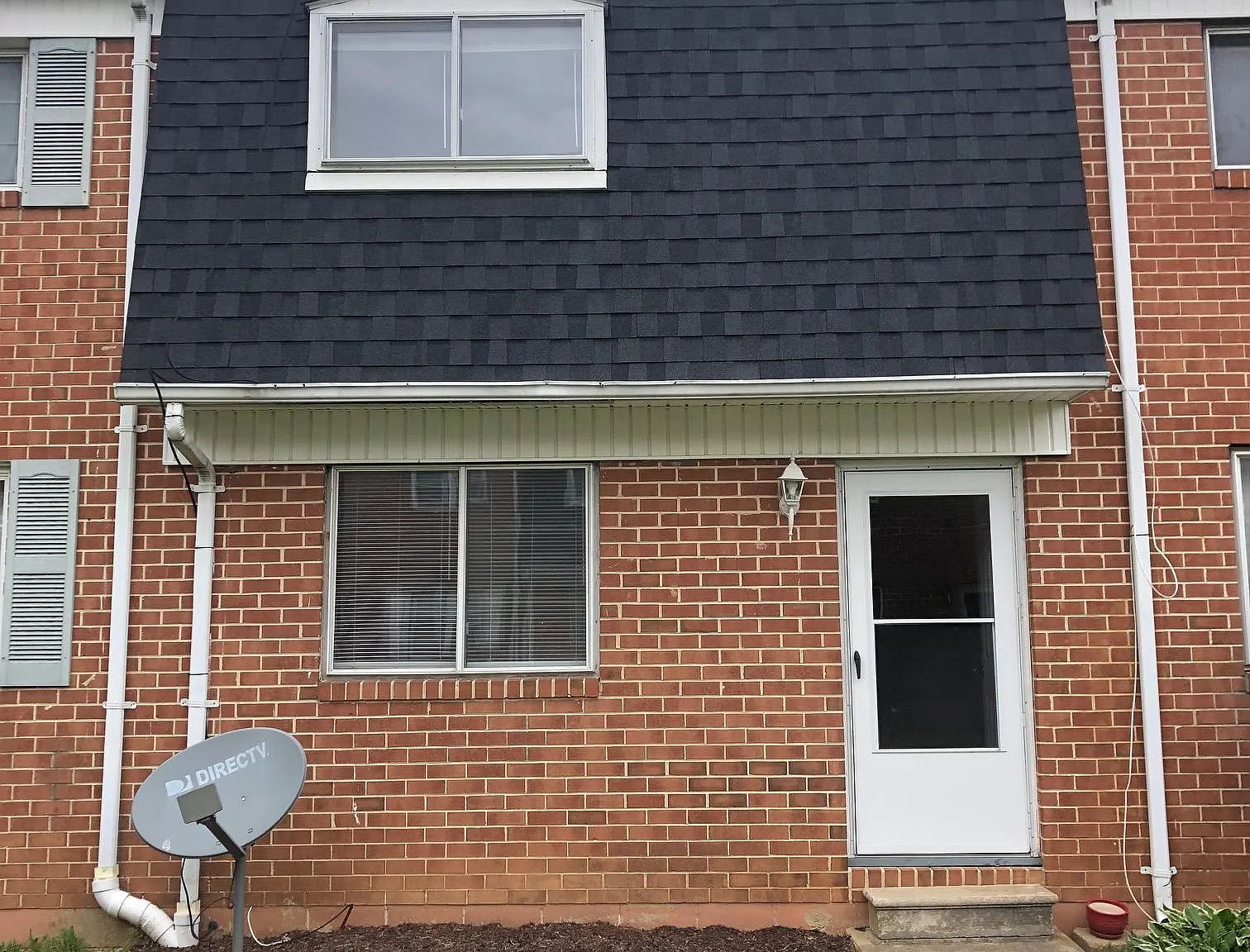 2 bed, 850 sqft, $1,400 — Photo 2