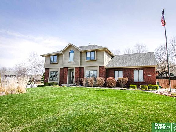 5th image of 2211 N 151st Avenue Cir