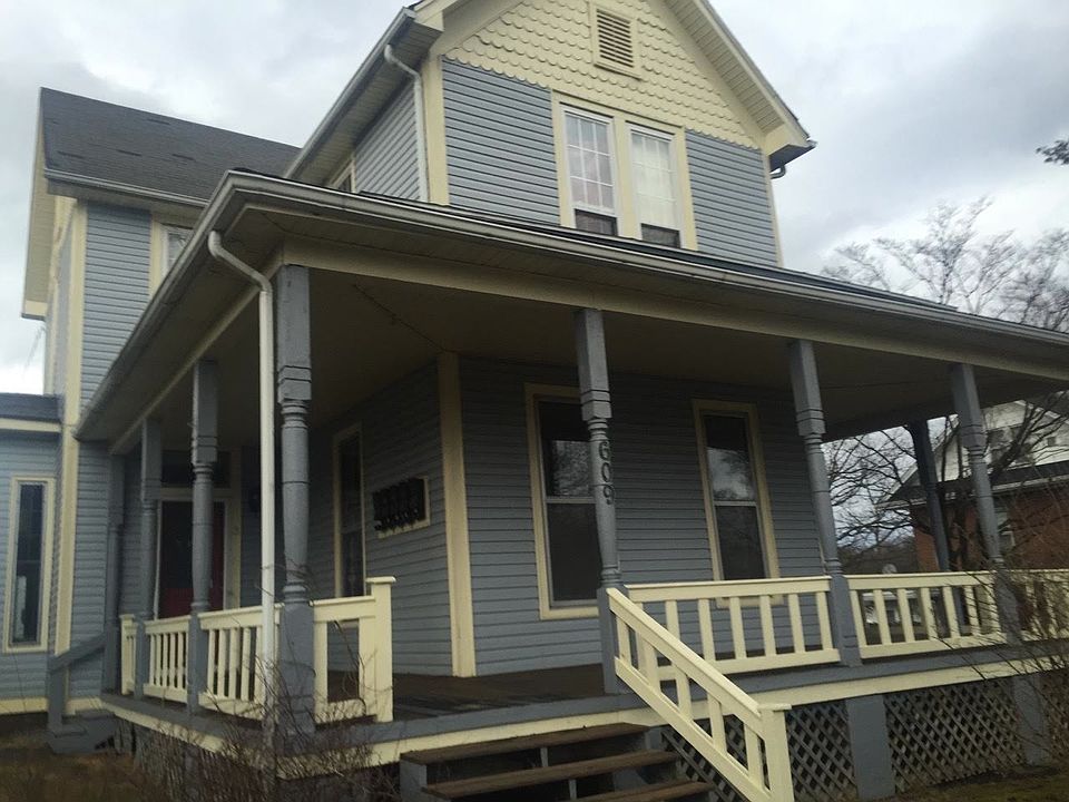 1st image of 609 E Watauga Ave APT 1