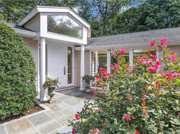 16 Broadview Road, Westport, CT 06880
