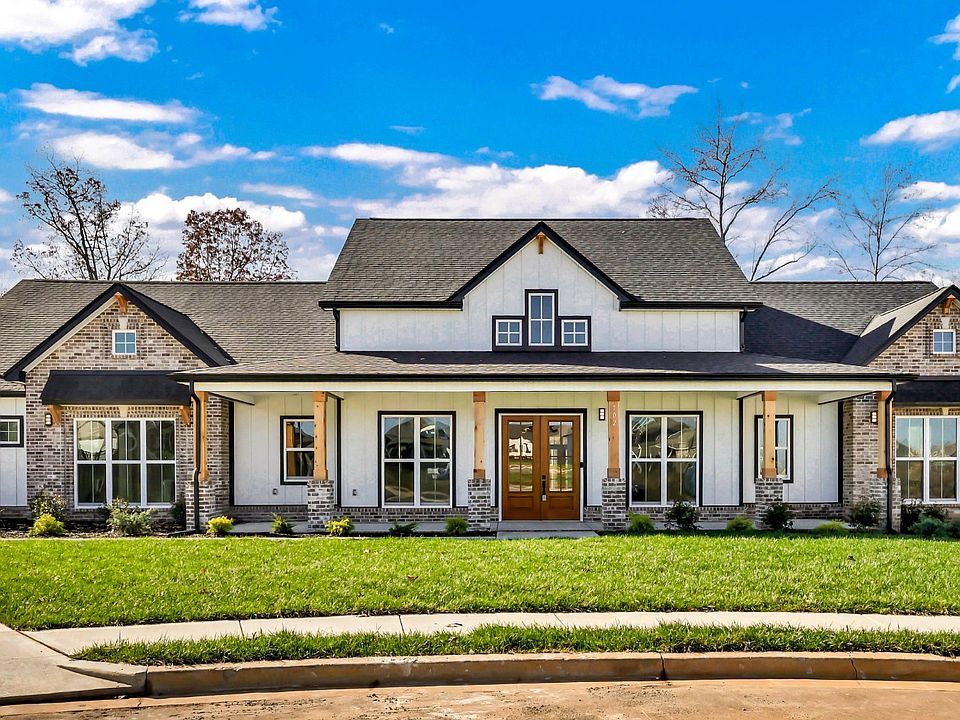 1st image of 702 Sandringham Ct Lot 16